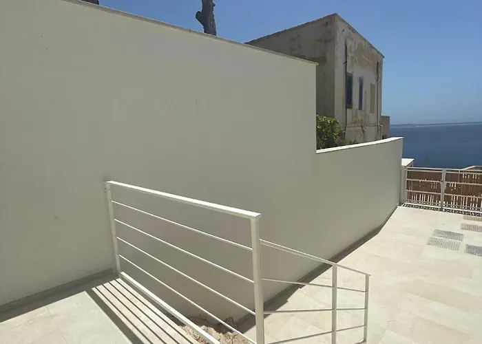 Fenici - Island Feriehus Levanzo